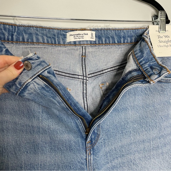 NWT Abercrombie & Fitch The ‘90s Straight Ultra High Rise Jeans Size 33/16 SHORT - Picture 6 of 10